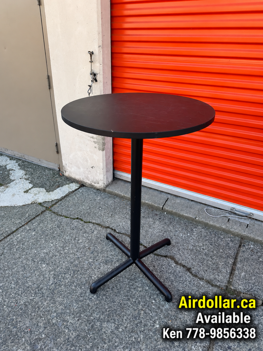 Miscellanous - Used Round Bar Table